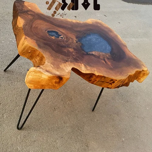میز چوب و رزین